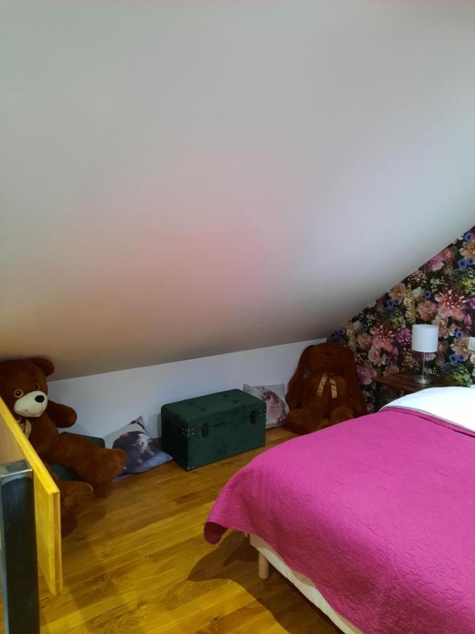 Chalet A L'Oree Du Bois Avec Parking Tournavaux Екстериор снимка