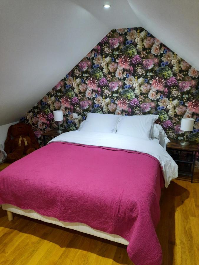 Chalet A L'Oree Du Bois Avec Parking Tournavaux Екстериор снимка