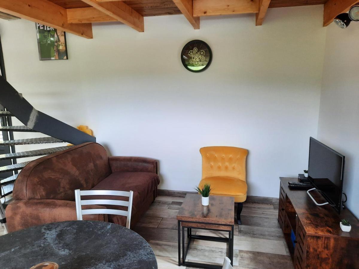 Chalet A L'Oree Du Bois Avec Parking Tournavaux Екстериор снимка